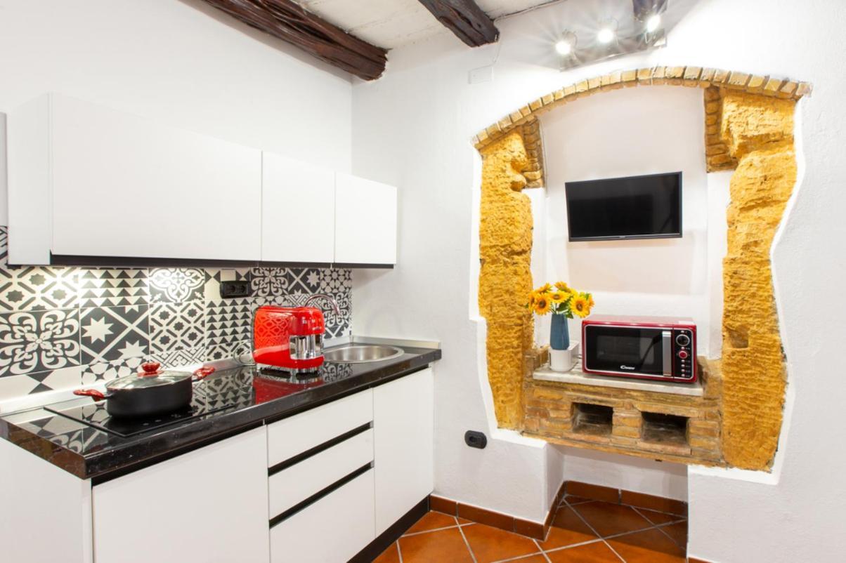 Holiday Home Il Portagioie กาญารี ภายนอก รูปภาพ