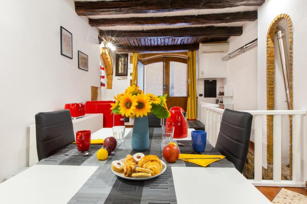 Holiday Home Il Portagioie กาญารี ภายนอก รูปภาพ